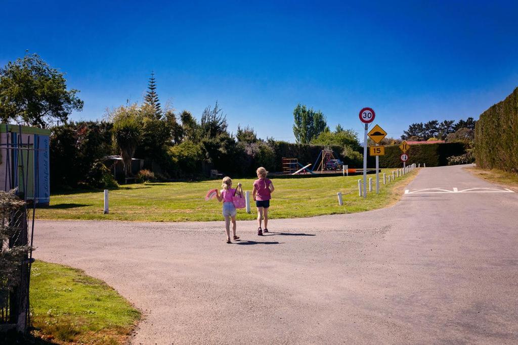 Leithfield Beach Holiday Park Eksteriør bilde